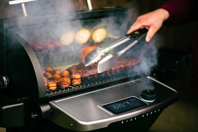 2023 never tasted better🔥
•
Make your New Year celebration the best yet. With just a few clicks, you can be on your way to smoking a prime rib, brisket, and much more💯
•
#pelletgrill #food #bbq #bbqlovers #foodie #yummy #delicious #brisket #smokedribs #instagood
